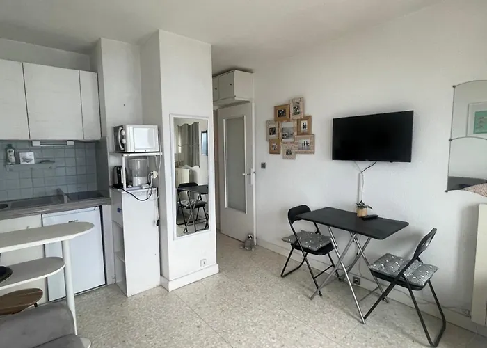 Stunning Sea View And Comfort Close To The 아파트