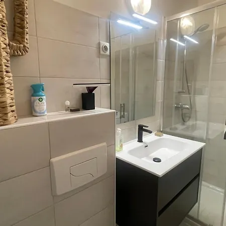 Stunning Sea View And Comfort Close To The Lägenhet Sainte-Maxime