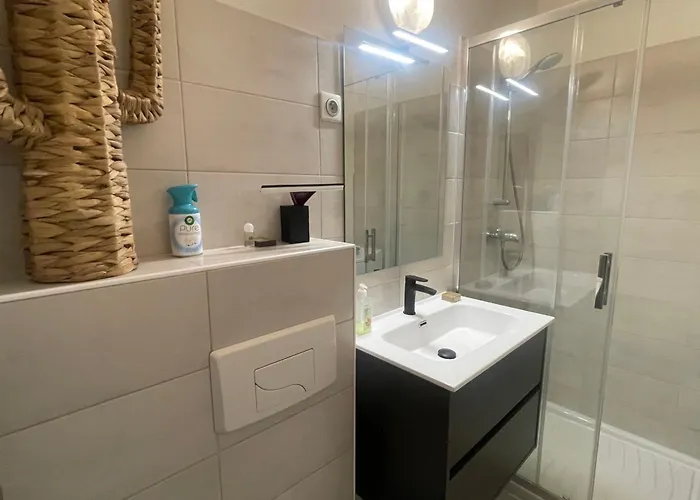 Stunning Sea View And Comfort Close To The Lägenhet Sainte-Maxime